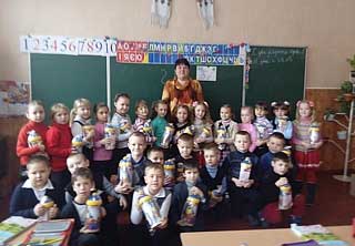«Батьківщинівці» Полтавської області традиційно проводять до Нового року акцію «Подаруй дитині свято»