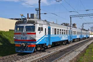 Через блокування залізниці на Київщині вибилися з графіка ряд поїздів