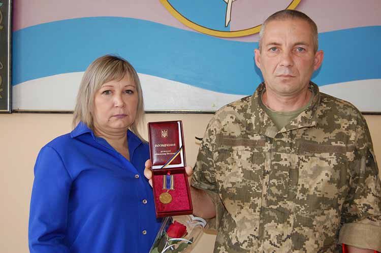 Медаль “Захиснику Вітчизни” вручили військовому з Гребінківщини