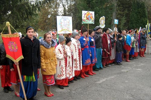 На Гребінківщині відбулися ІХ спортивно-розважальні юнацікі ігри "Козацькі забави"