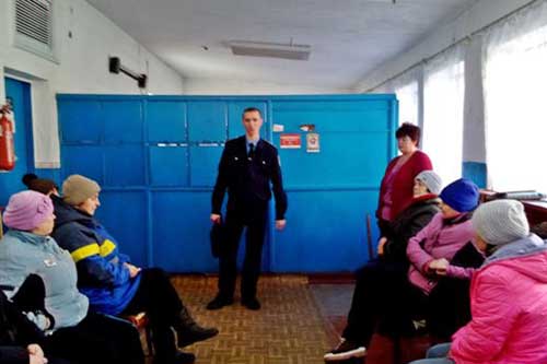 Старший інспектор Гребінківського відділу поліції зустрівся з працівниками«Укрпошти»