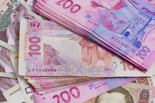 На Полтавщині пенсіонери "обміняли" 100 тисяч гривень на папірці