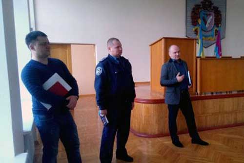 Начальник Гребінківської поліції провів зустріч з власниками зброї