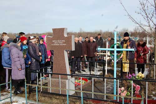 На Гребінківщині пам’ять героя Небесної Сотні вшанували мітингом та молитвою