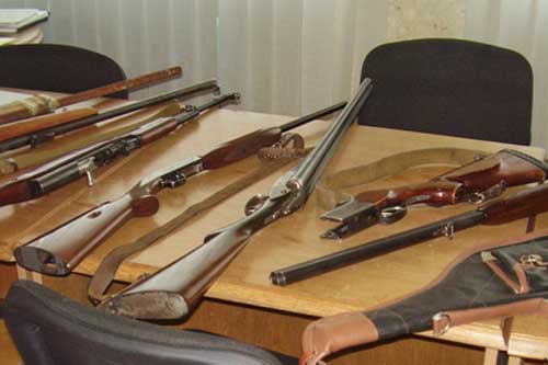 Що позносили гребінчани в поліцію під час місячника добровільної здачі зброї 