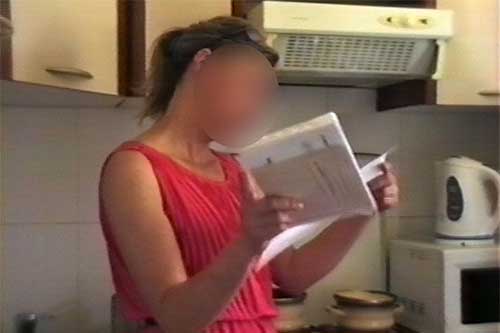 На Полтавщині жінка схиляла дівчат до «торгівлі тілом» за кордоном