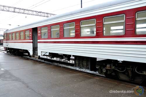 У «Південній залізниці» пояснили, чому на станціях Полтавщини вивісили оголошення про відміну приміських перевезень