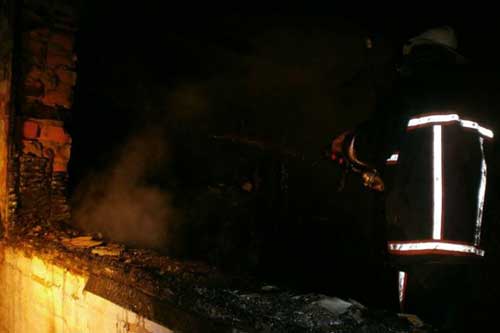 На Гребінківщині у вогні рятувальники знайшли тіло 40-річного чоловіка