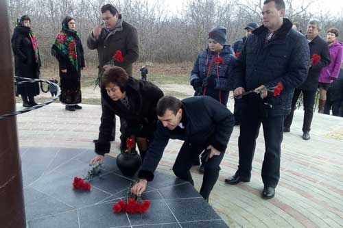 На Полтавщині вшанували пам’ять жертв Голодомору в Україні 1932-1933 років