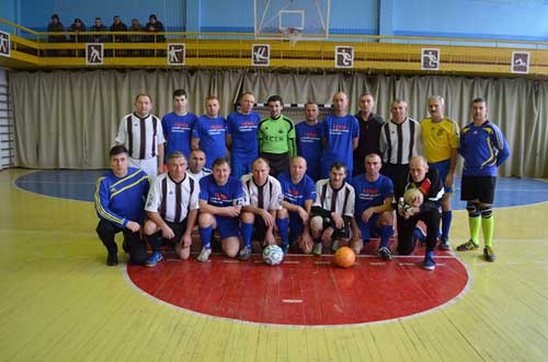 Ветерани Гребінківського футболу 40+ та 50+ років зіграли товариський матч 