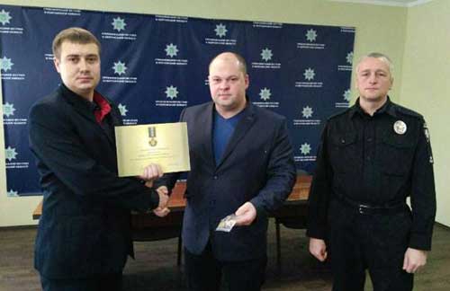 У Гребінці колишніх міліціонерів нагородили відзнаками Президента України 