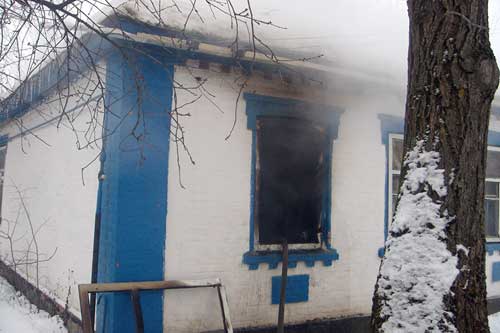 На Лубенщині під час гасіння пожежі в будинку вогнеборці виявили тіло чоловіка