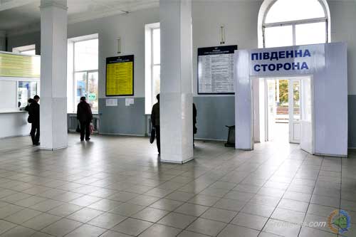 На залізничному вокзалі у Гребінці знайшли 15 -річних «мандрівників» з Харківщини