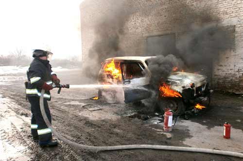На Гребінківщині пожежа понищила ВАЗ-21214 