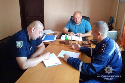 На Гребінківщині поліцейські обговорили механізм співпраці із рятувальниками
