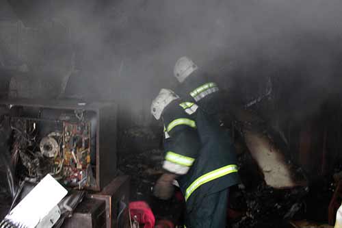 У Пирятині під час пожежі рятувальники врятували чоловіка
