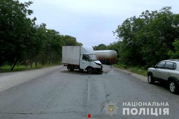 На Полтавщині сталася дорожньо-транспортна пригода за участі двох вантажівок