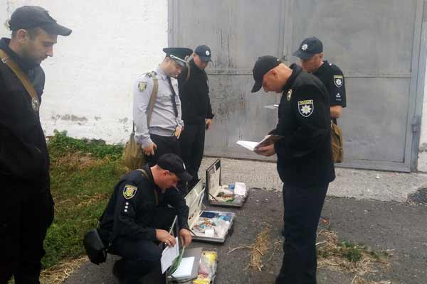 Копів Гребінківського райвідділення поліції підняли по тривозі