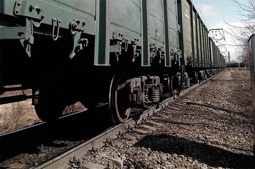 На Полтавщині вантажний поїзд на смерть збив 67-річну пенсіонерку