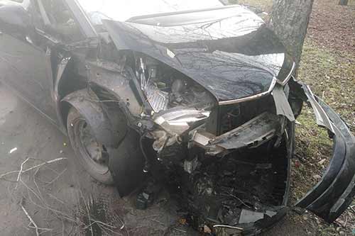 Потужна аварія: у Миргороді зіштовхнулись легковики «Daewoo» та «Citroen»