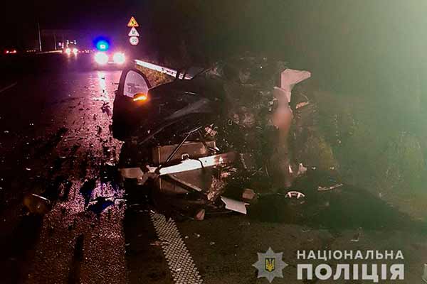 Cмертельна ДТП на Полтавщині: BMW перетворилася на купу металу, водій загинув
