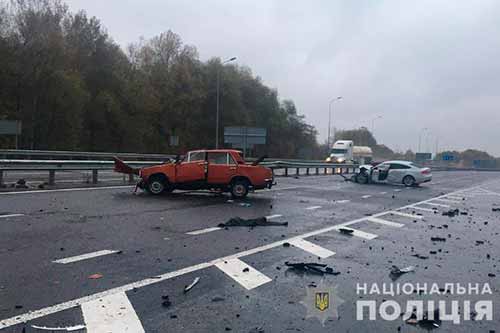 ﻿У Полтавській області після зіткнення ВАЗ-21013 і AUDI A5 загинула жінка
