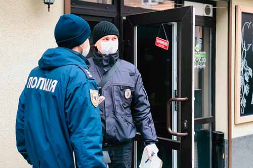 На Полтавщині поліція стежить за дотриманням карантинних обмежень після 22-ї години