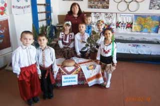 Мар'янівська школа: Моя рідна Україно, я - твоя мала частина