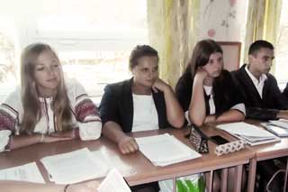 Тарасівська школа: Засідання круглого столу на тему: "Міжнародний день демократії"