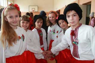 Гребінківська гімназія: Козацькі забави