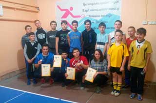 Гребінківська школа №1: Змагання з настільного тенісу "Першість школи"