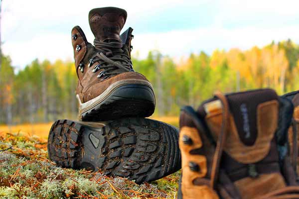 Как выбрать мужскую трекинговую обувь для походов?