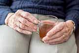 П'ять звичок щодо вживання напоїв, які прискорюють старіння