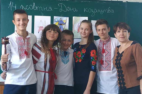 Виховний захід до Дня українського козацтва проведено у 8-Б класі,