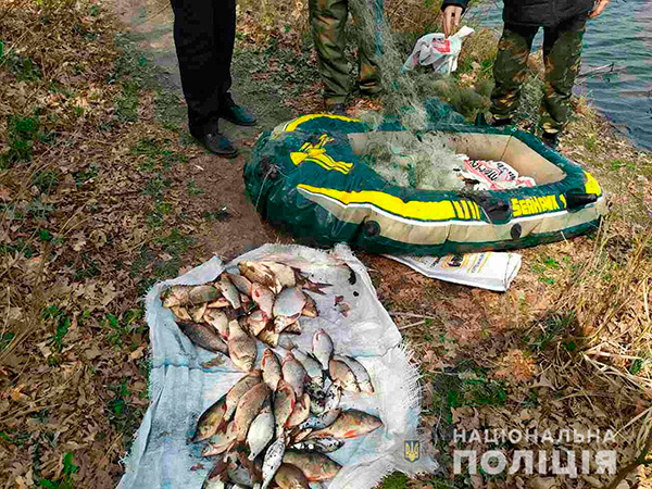 На Полтавщині поліція вилучила понад півтони незаконно виловленої риби