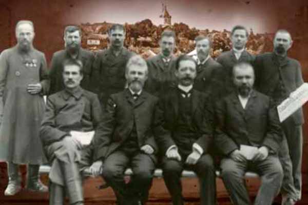 Кадр з фільму Поборники незалежності Чижевський сидить другий зліва