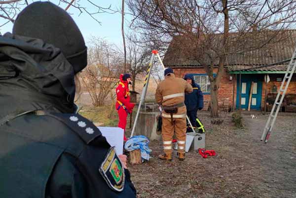 З колодязя витягнули мертву жінку: трагедія трапилась на Полтавщині