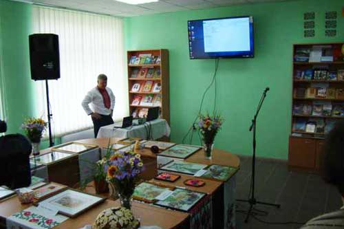 У селі Вікторія, що на Пирятинщині, відкрито сучасну бібліотеку
