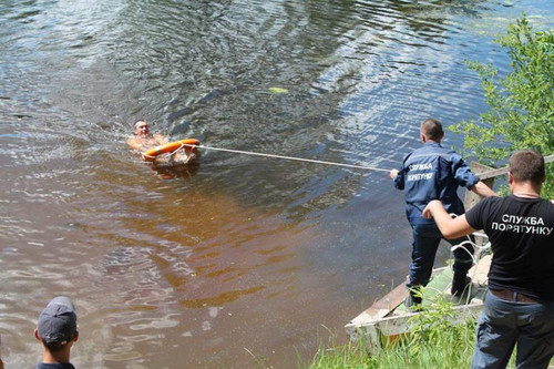 Навчання на воді для рятувальників провели у Пирятинському районі на М