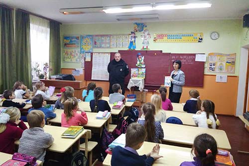 Гребінківські поліцейські провели профілактичні заняття з учнями