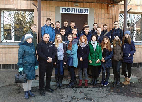 Поліція Гребінківщини проводить профорієнтаційну роботу серед школярів