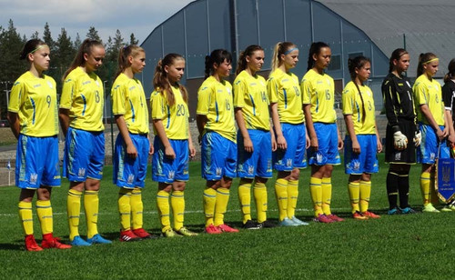 Дві футболістки з Полтавщини потрапили до дівочої збірної України