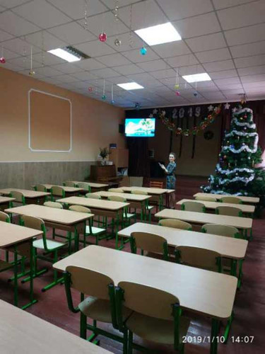 Нові шкільні меблі придбали для Гребінківського опорного закладу