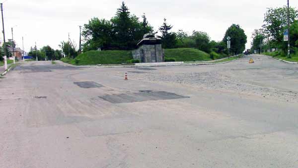 На яких дорогах Гребінківщини проведено ремонт покриття