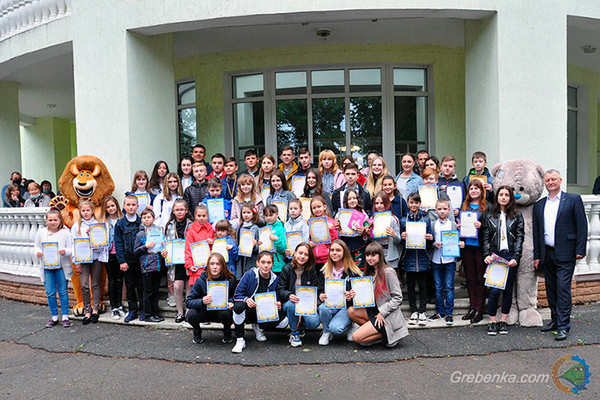 Обдарованих дітей Гребінківської ОТГ нагородили заслуженими преміями