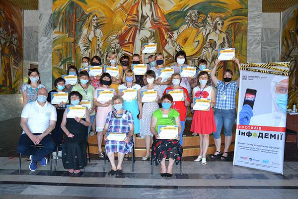 Працівники публічних бібліотек Лубенщини стають фактчекерами