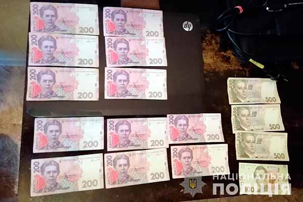 Поліція Полтавщини затримала злочинну групу офісних крадіїв
