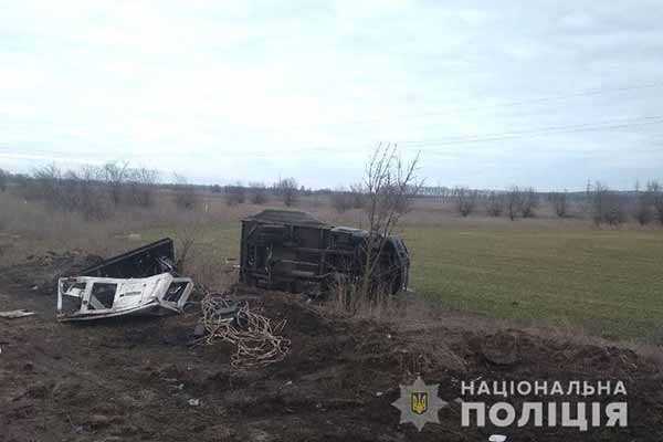 ДТП на Полтавщині: в селі Супрунівка на жінку-пішохода наїхала вантажі