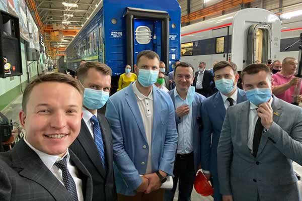 Крюківський завод почав виготовлення 100 сучасних вагонів для Укрзалізниці