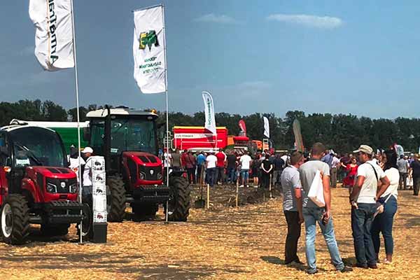 На Полтавщині відбувається виставка сільськогосподарської техніки